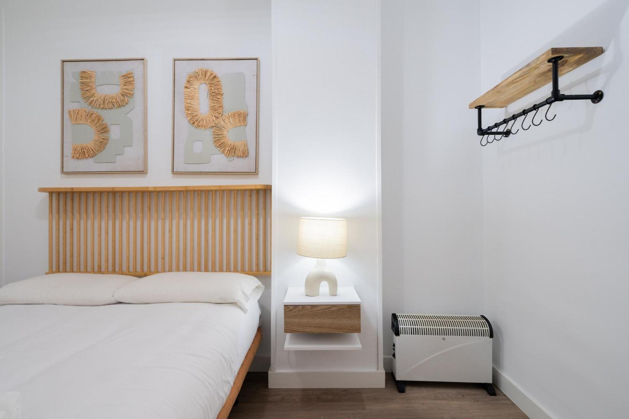 Apartamento En Chueca Para 4 Personas Alquiler Temporal Madri Exterior foto